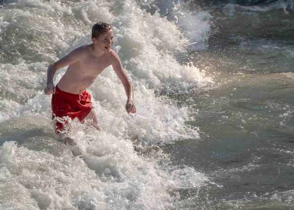 Fun in the Surf by Mei Shih – Honourable Mention