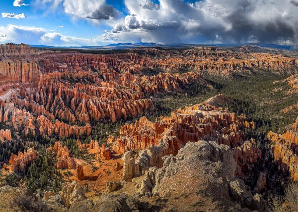Bryce Canyon with Approaching Storm by Catherine AuYeung – Honourable Mention